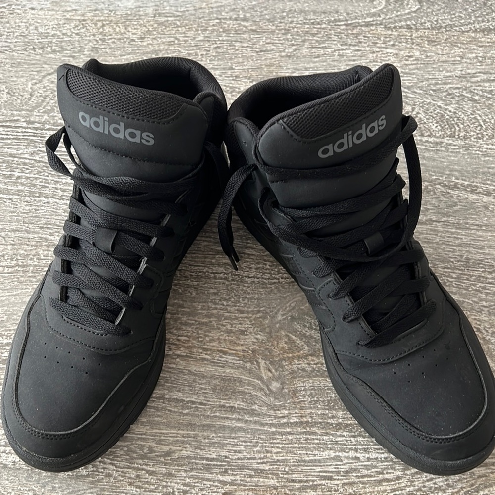 Adidas HOOPS 3.0 MID CLASSIC VINTAGE SHOES - Size 8.5